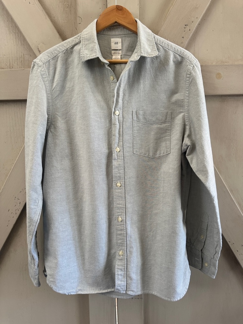 H&M L.O.G.G. Men’s Light Gray Oxford Button Front Shirt Size Large